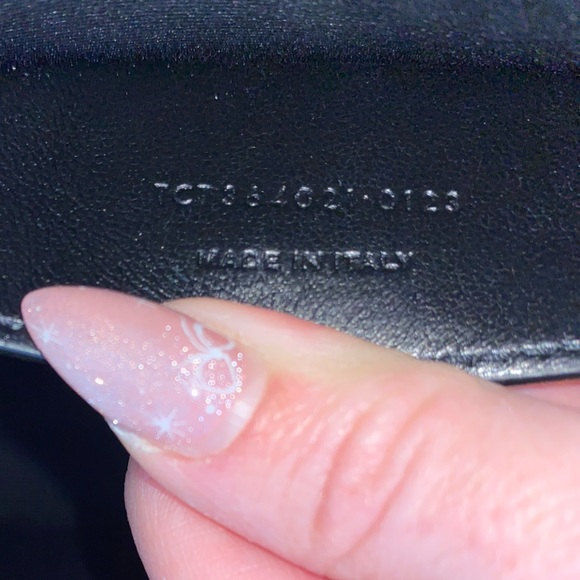 YSL Kate Medium LIKE NEW - Picture 3 of 10